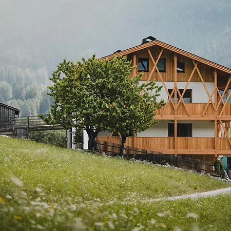 Stoacherhof Apartman Matrei am Brenner