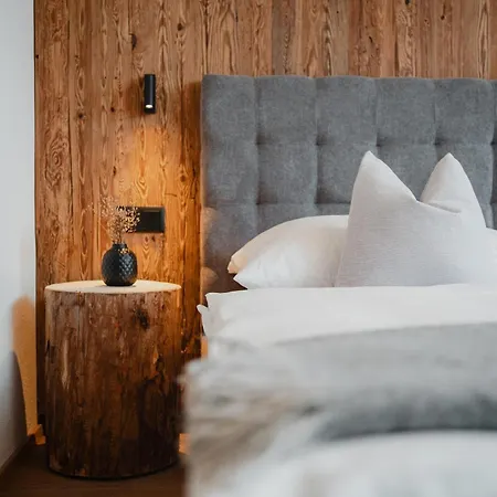 Stoacherhof Apartman Matrei am Brenner