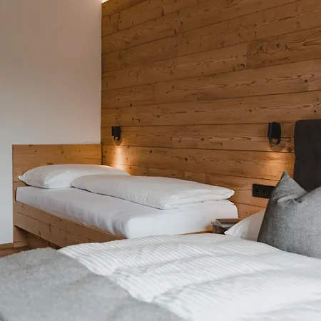 Stoacherhof Apartman Matrei am Brenner